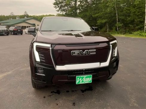 New 2025 GMC Sierra EV Denali image 4