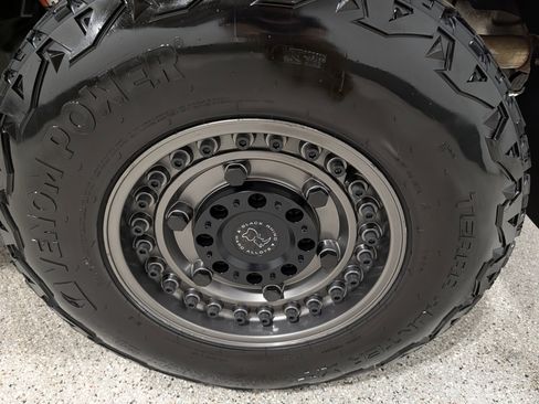 Used 2022 Jeep Gladiator Mojave w/ Cold Weather Group image 12