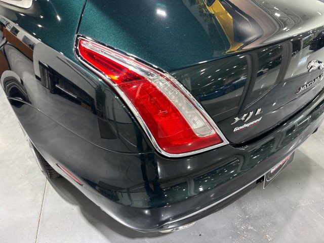 Used 2017 Jaguar XJ L Portfolio AWD/4WD image 36