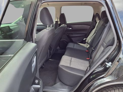Used 2025 Nissan Rogue SV AWD/4WD image 21