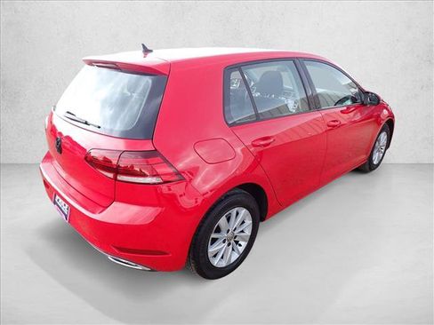 Used 2018 Volkswagen Golf S FWD image 4