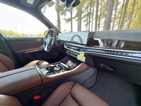 New 2026 BMW X5 xDrive40i w/ Climate Comfort Package image 20