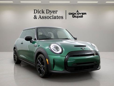 Used 2022 MINI Cooper SE image 12