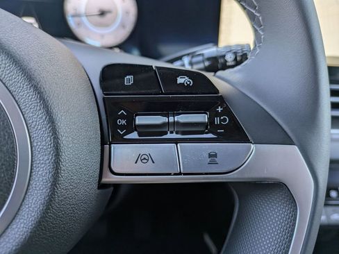 New 2025 Hyundai Elantra SEL image 19