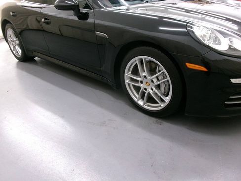Used 2014 Porsche Panamera 4 AWD/4WD image 10