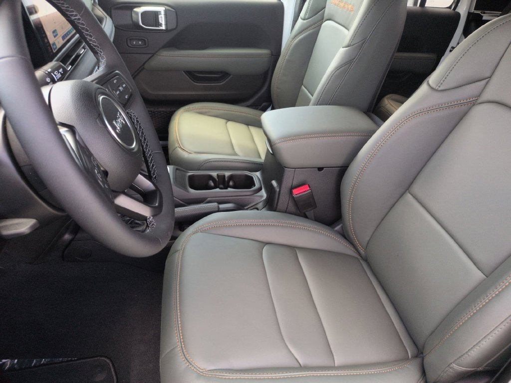 New 2026 Jeep Gladiator Mojave AWD/4WD image 14