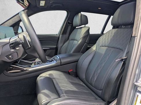 Used 2025 BMW X7 M60i w/ Executive Package AWD/4WD image 17
