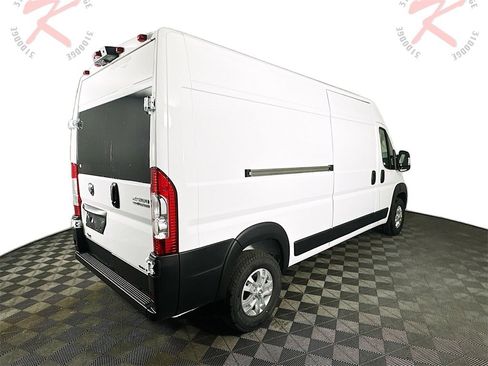 New 2026 RAM ProMaster 2500 w/ Quick Order Package 22G SLT image 7