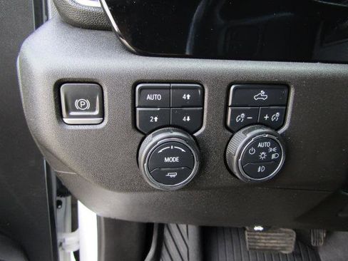 Used 2023 Chevrolet Silverado 1500 RST image 21