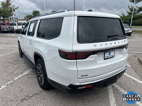 Used 2024 Jeep Wagoneer L Series II w/ Flexible Seating Group image 22