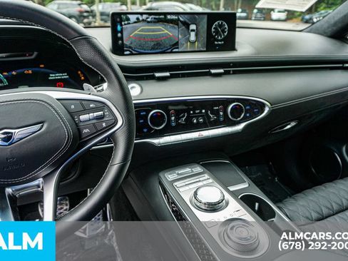 Used 2024 Genesis GV70 3.5T Sport w/ Sport Prestige Package AWD/4WD image 32
