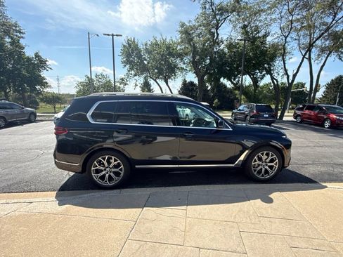 Used 2023 BMW X7 xDrive40i w/ Premium Package AWD/4WD image 6