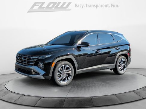 Used 2025 Hyundai Tucson Limited AWD/4WD image 3