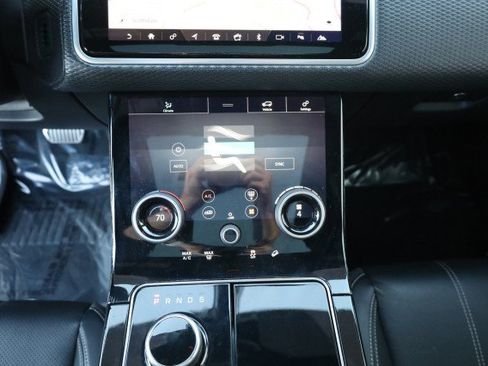Used 2020 Land Rover Range Rover Velar R-Dynamic S image 31