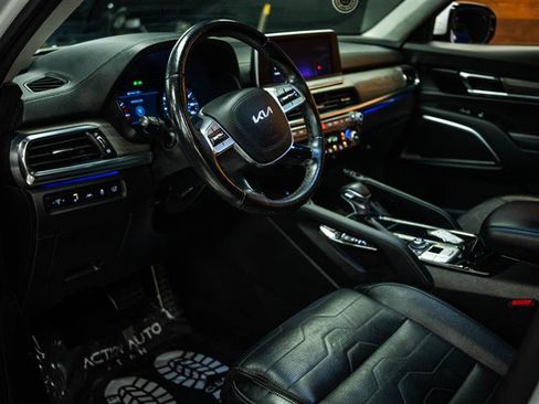 Used 2022 Kia Telluride SX w/ SX Prestige Package AWD/4WD image 9