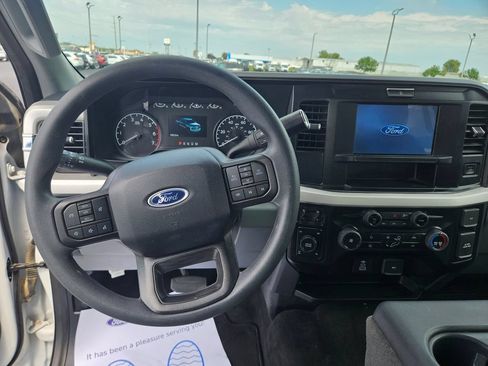 Used 2025 Ford F250 XLT w/ FX4 Off-Road Package AWD/4WD image 19