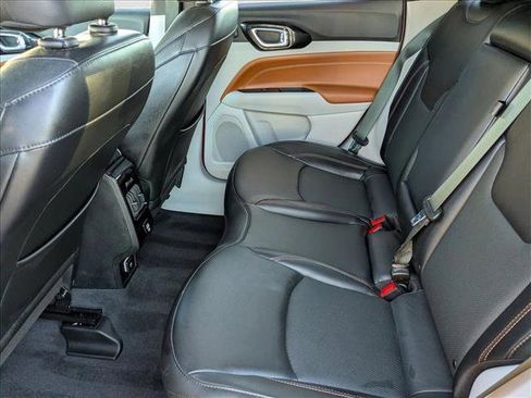 Used 2023 Jeep Compass Limited w/ Sun and Sound Group image 20