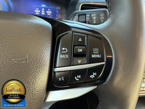 Used 2022 Ford Explorer Platinum w/ Equipment Group 601A image 11