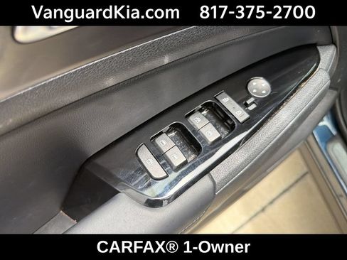 Certified 2024 Kia Sportage EX AWD/4WD image 17