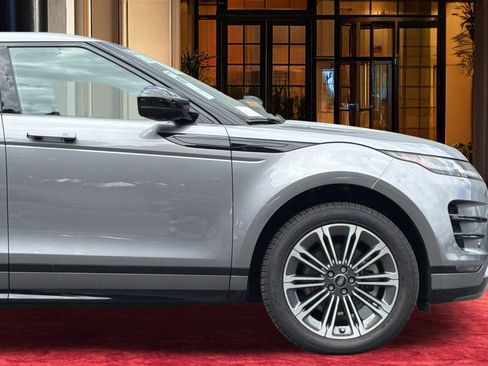 Used 2024 Land Rover Range Rover Evoque Dynamic SE AWD/4WD image 23