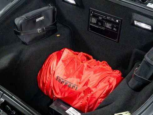 Used 2018 Ferrari 488 Spider image 50