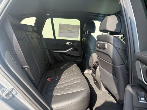 New 2026 BMW X5 M60i w/ Climate Comfort Package AWD/4WD image 13