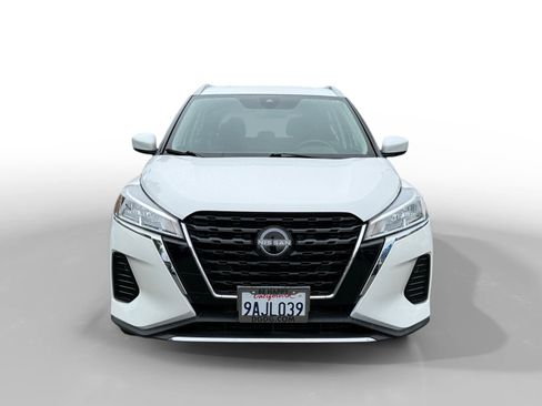 Used 2022 Nissan Kicks SV FWD image 8