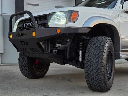 Used 1999 Toyota 4Runner Limited w/ Upgrade Value Pkg 5 AWD/4WD image 46