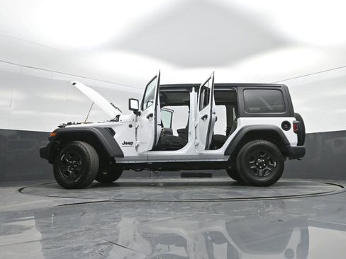 Used 2025 Jeep Wrangler Sport image 45