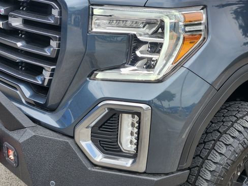 Used 2021 GMC Sierra 1500 AT4 w/ AT4 Premium Package AWD/4WD image 28