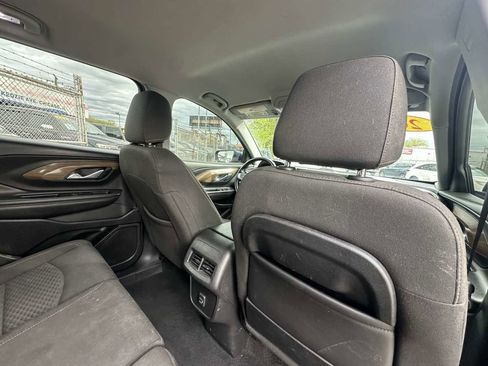 Used 2019 GMC Terrain SLE w/ Driver Convenience Package FWD image 28