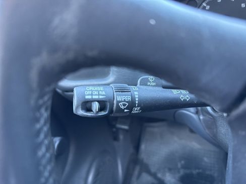 Used 2002 Chevrolet S10 Pickup LS w/ LS Preferred Equipment Group image 17