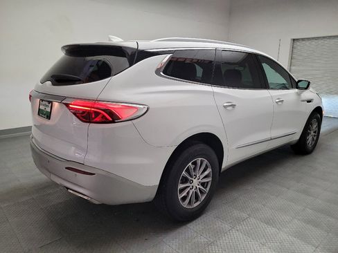 Used 2022 Buick Enclave Essence FWD image 9