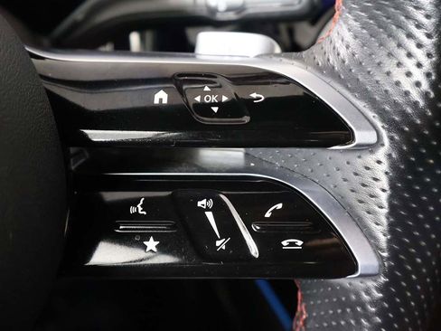 Used 2024 Mercedes-Benz GLA 250 4MATIC image 42