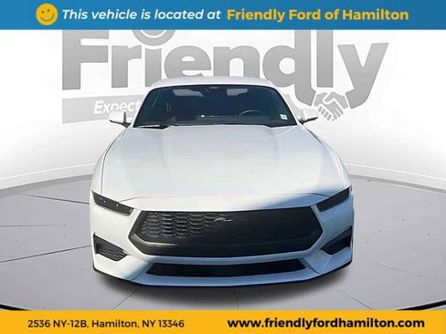 Used 2025 Ford Mustang Premium image 8