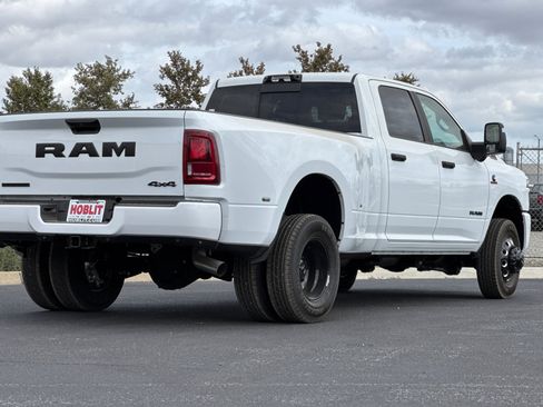 New 2027 RAM 3500 Big Horn AWD/4WD image 3