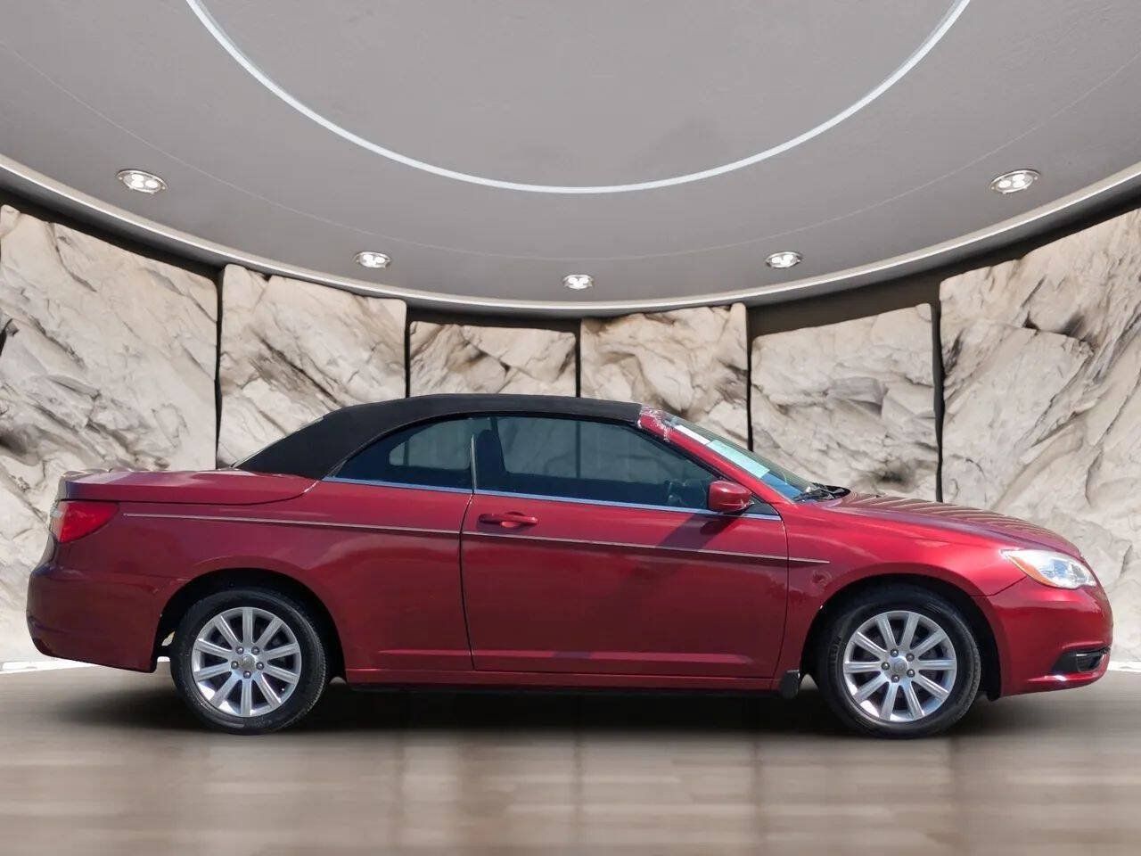 Used 2012 Chrysler 200 Touring FWD image 11