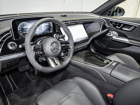 Used 2026 Mercedes-Benz E 53 AMG 4MATIC Sedan image 19