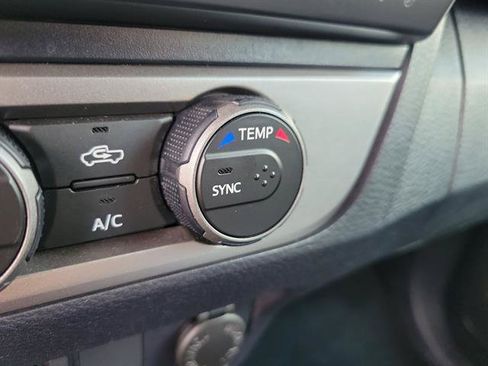 Used 2021 Toyota Tacoma SR AWD/4WD image 16