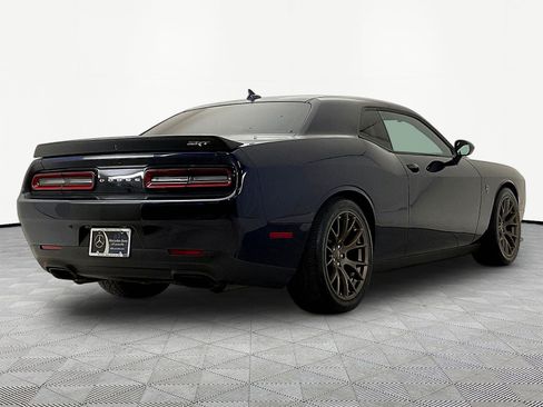 Used 2016 Dodge Challenger SRT Hellcat RWD image 6