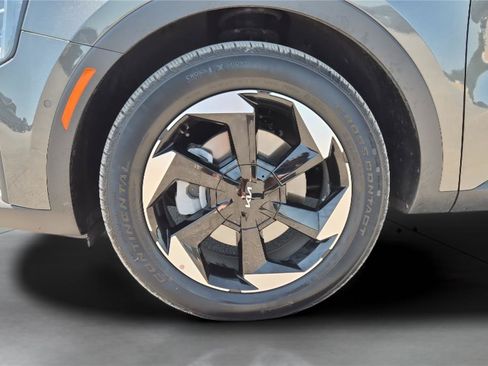 Used 2025 Kia Sorento SX Prestige AWD/4WD image 25