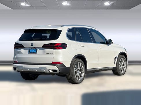 New 2026 BMW X5 xDrive50e AWD/4WD image 8