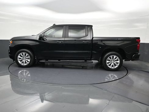 Used 2024 Chevrolet Silverado 1500 Custom RWD image 2