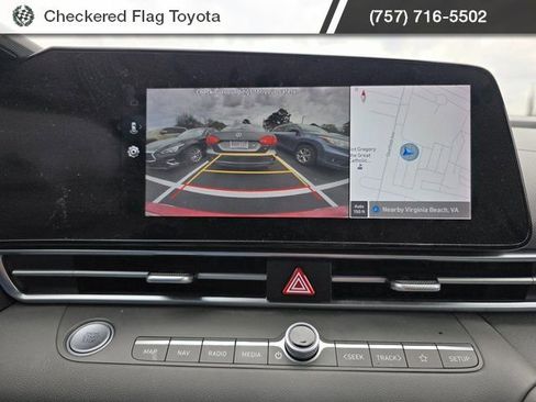 Used 2023 Hyundai Elantra SEL w/ Convenience Package image 16