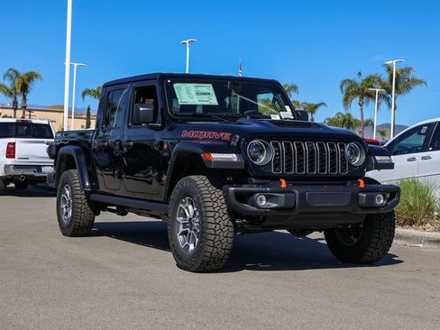 New 2026 Jeep Gladiator Mojave image 2