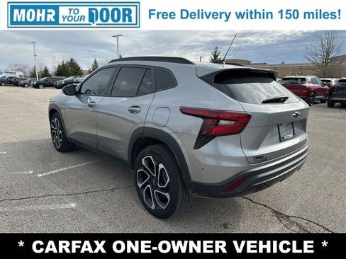 Used 2025 Chevrolet Trax RS w/ Sunroof Package image 7