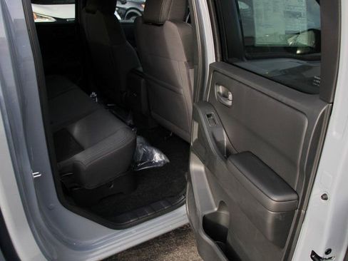 New 2026 Nissan Frontier SV w/ Tow Package image 29