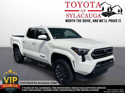Used 2025 Toyota Tacoma SR5 RWD image 1