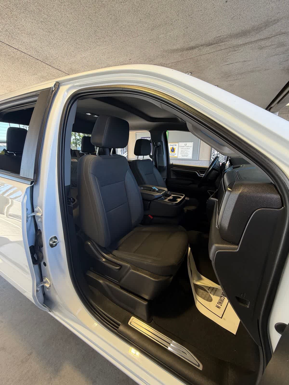 Used 2023 Chevrolet Silverado 1500 LT Trail Boss w/ Protection Package AWD/4WD image 11