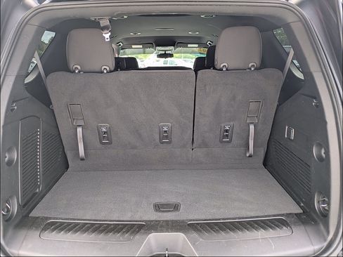 Used 2023 Chevrolet Tahoe LS RWD image 14